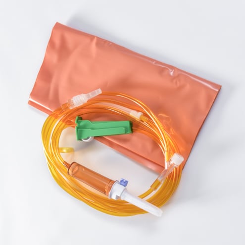 set de infusión parenteral fotosensible, terapia de infusión, set de infusion, descartable de infusión